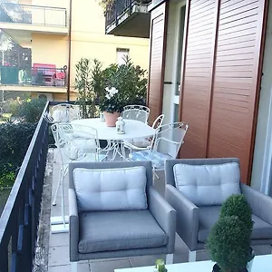  Apartment Provenzale Italy